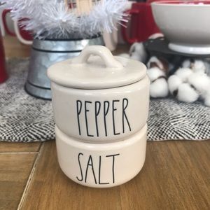 Rae Dunn salt and Pepper stacker